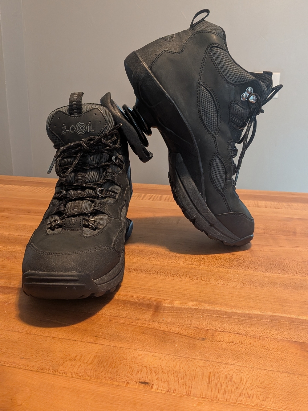 Z-CoiL Pain Relief Hiking Boots – Black – Men’s Size 11 Orthopedic Spring Shoes
